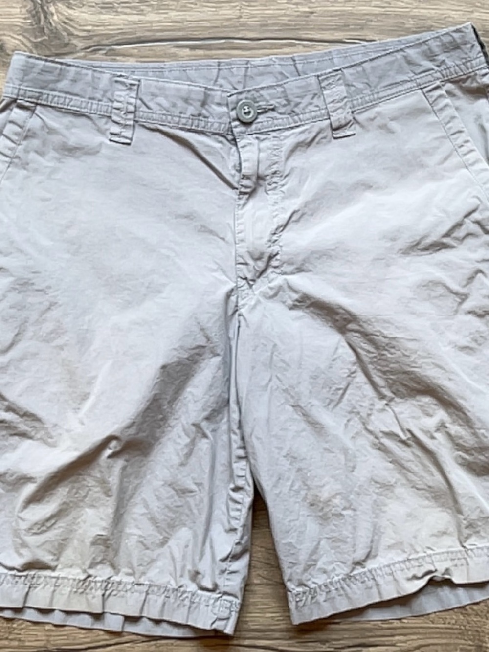 Columbia Men's Light Gray Cotton Twill Flat Front Shorts
